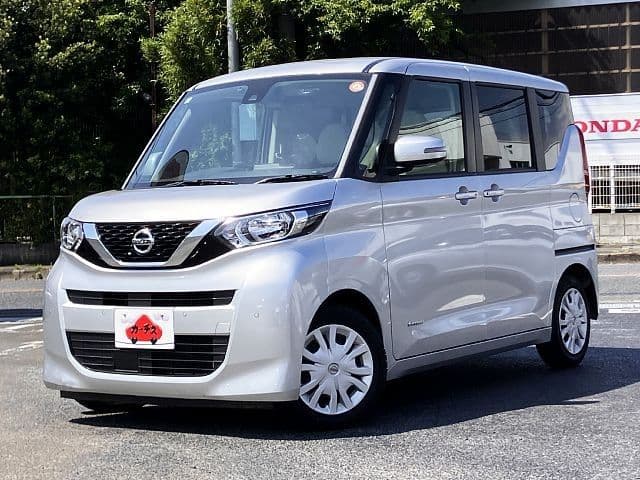 NISSAN