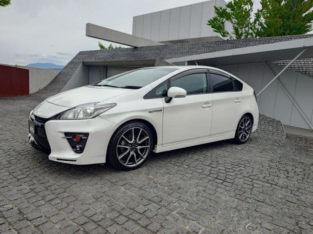 Car thumbnail 2