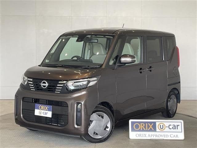 NISSAN