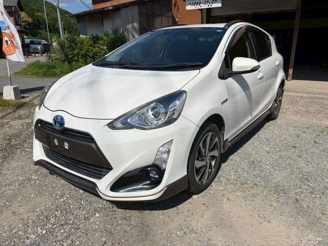 Car thumbnail 3