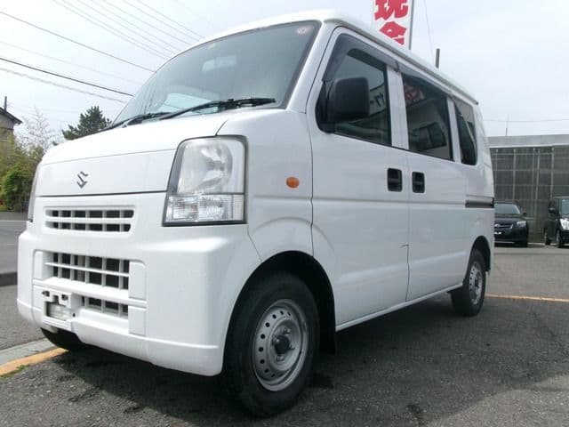 SUZUKI
