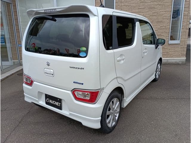 Car thumbnail 3