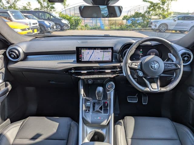 Car thumbnail 3