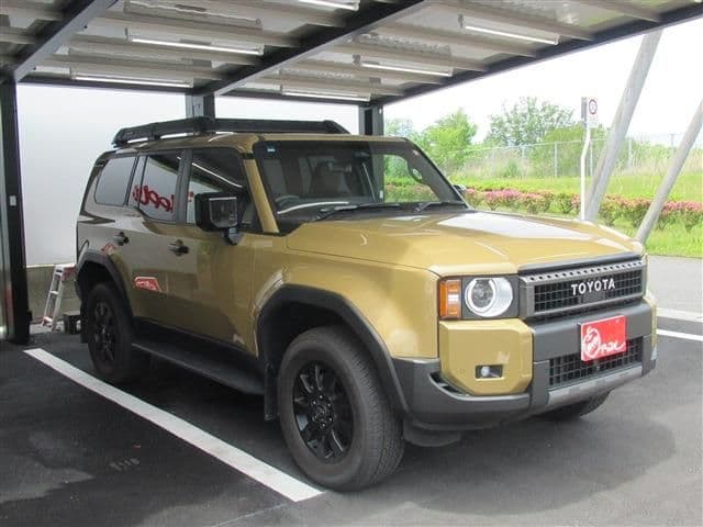 Car thumbnail 3