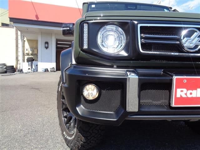 Car thumbnail 4