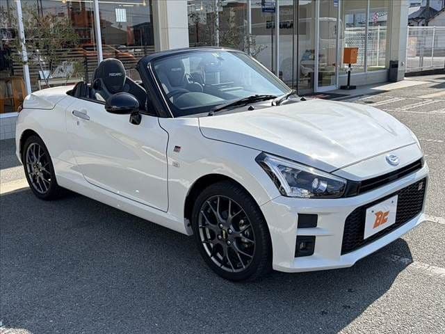 Car thumbnail 3