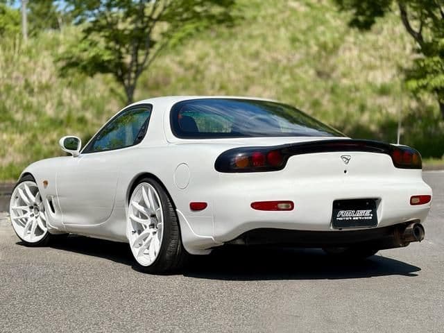Car thumbnail 2