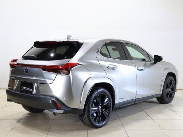 Car thumbnail 2