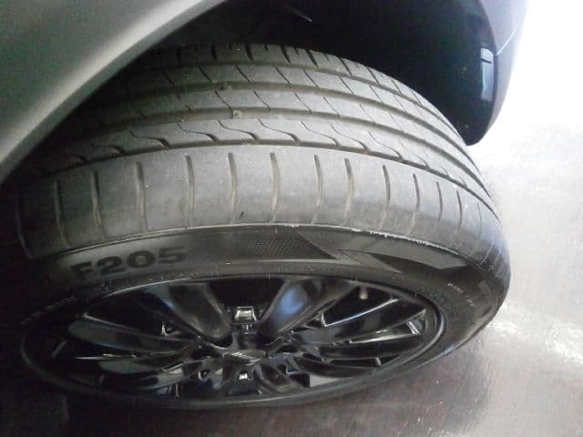Car thumbnail 3