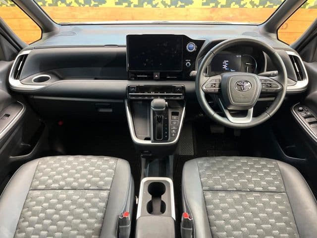 Car thumbnail 2