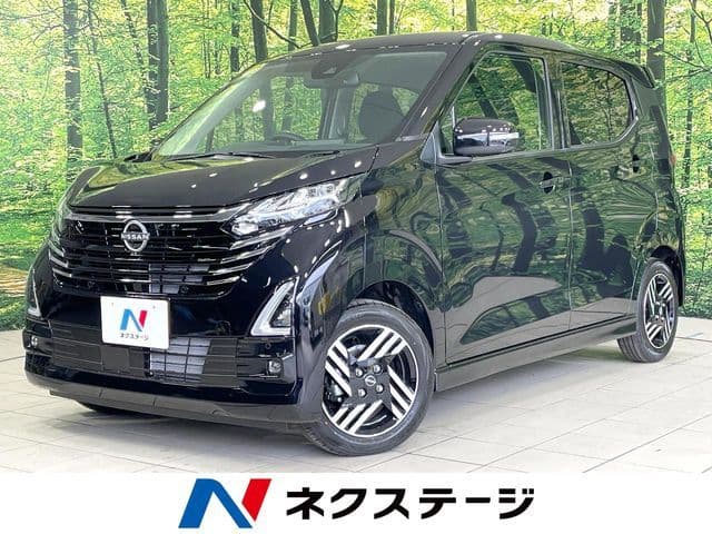 NISSAN