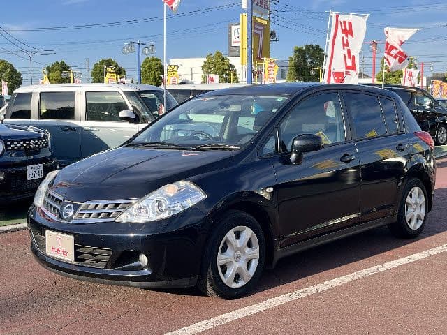 NISSAN