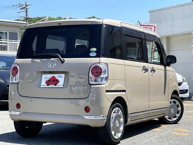 Car thumbnail 3
