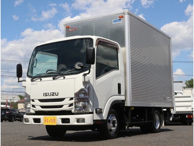 ISUZU