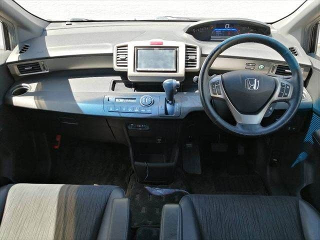 Car thumbnail 3