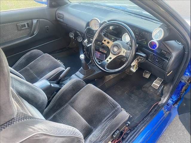 Car thumbnail 3