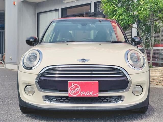 Car thumbnail 2