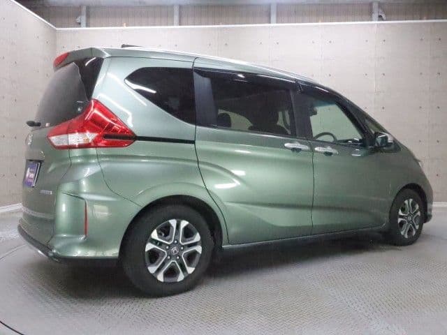 Car thumbnail 2