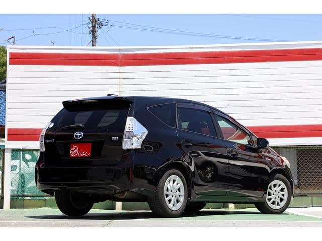 Car thumbnail 3
