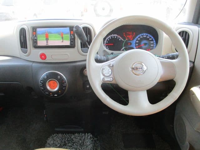 Car thumbnail 4