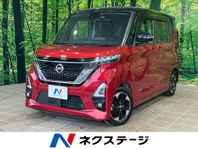 NISSAN