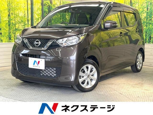 NISSAN