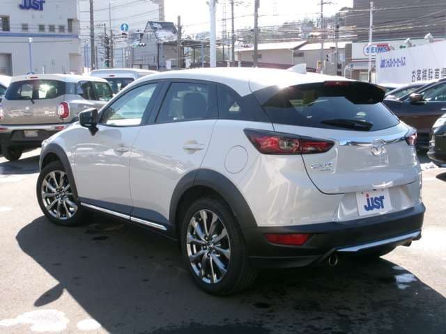 Car thumbnail 2