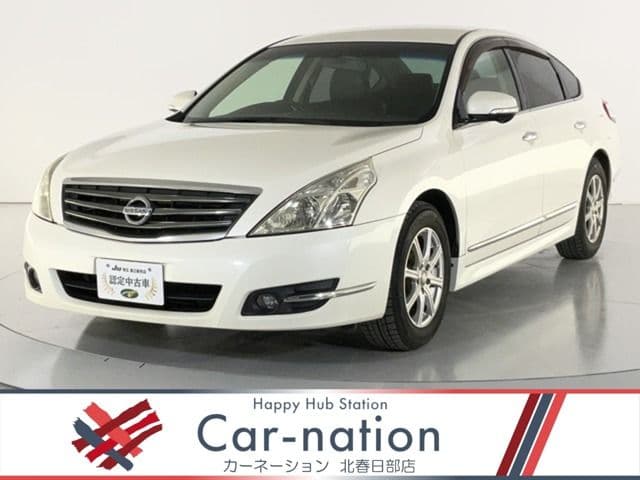 NISSAN