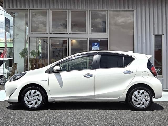 Car thumbnail 4