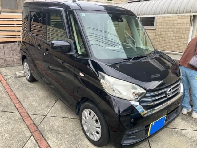 NISSAN