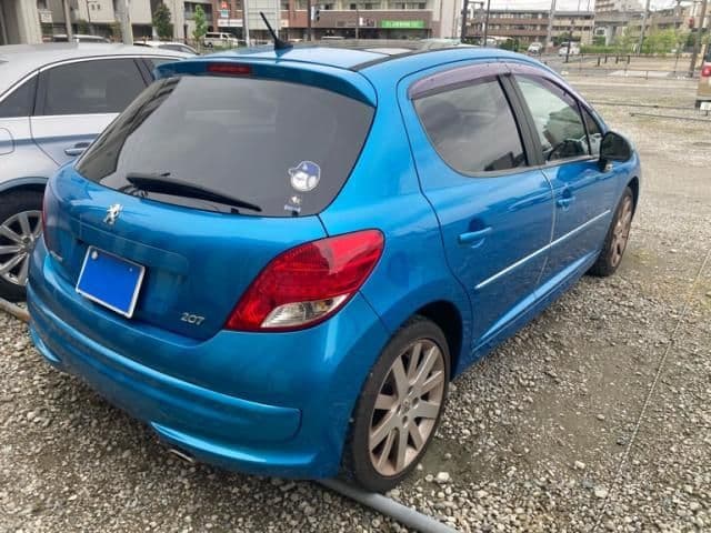 Car thumbnail 4