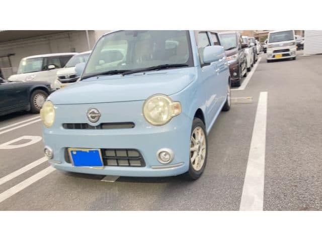 Car thumbnail 3