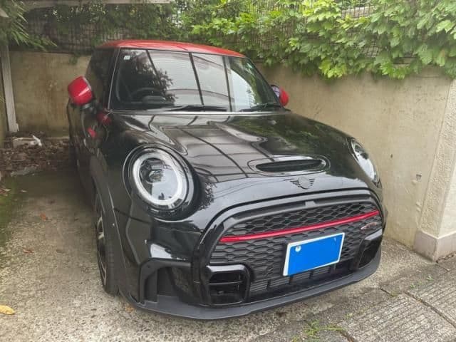 Car thumbnail 4