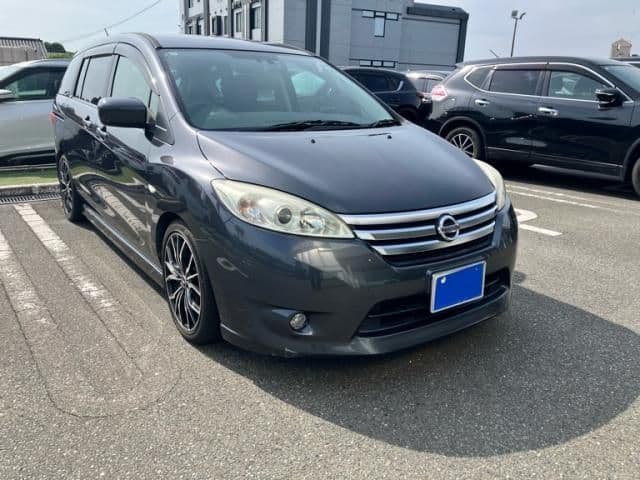 NISSAN