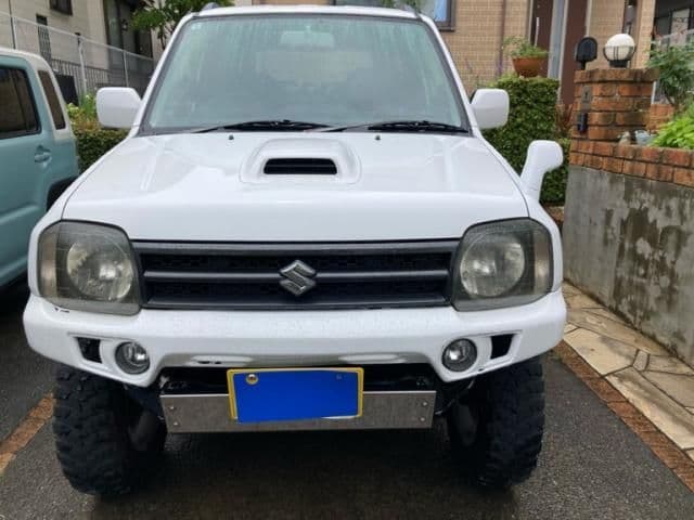Car thumbnail 2