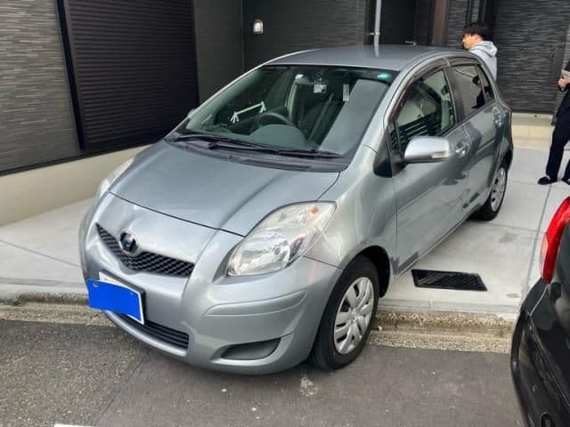 Car image 1