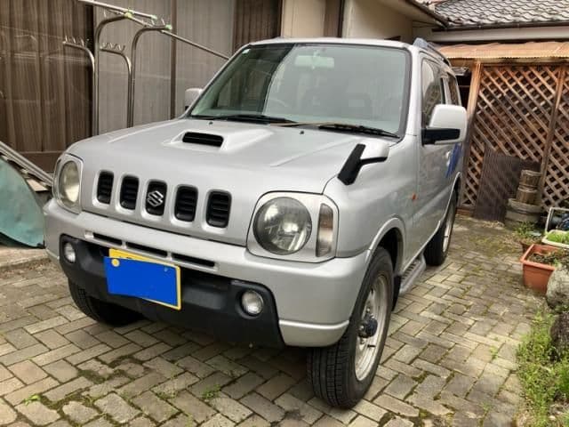 Car thumbnail 3