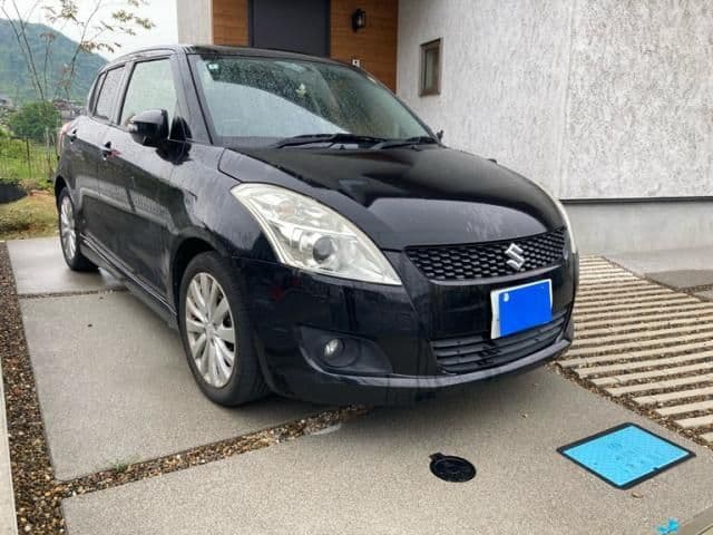 SUZUKI