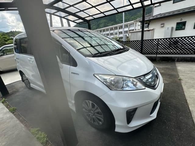 Car thumbnail 3