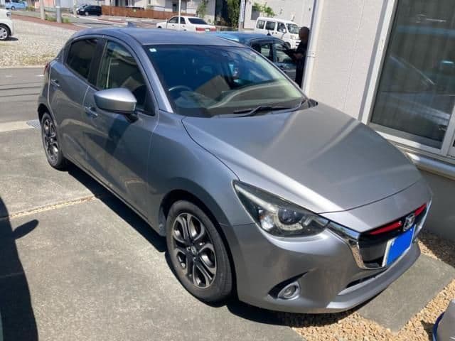 Car image 1