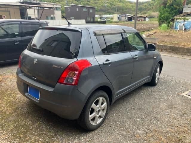 Car thumbnail 4