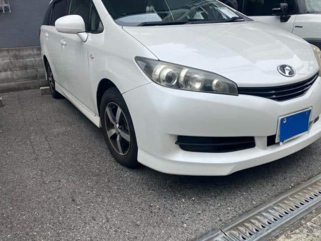 Car thumbnail 4