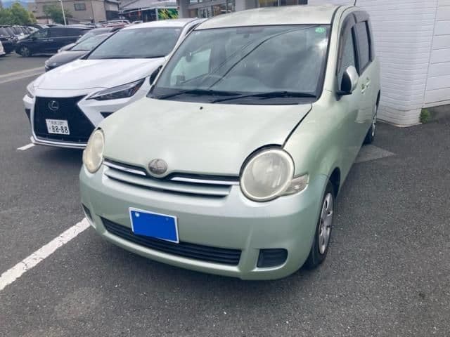 Car image 1