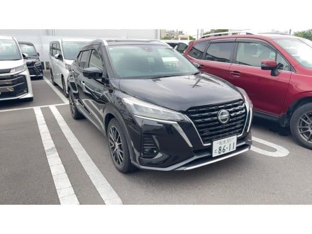 NISSAN