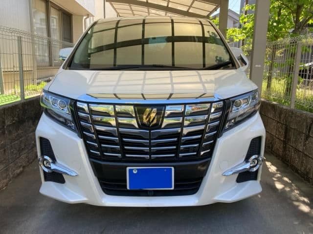 Car image 1