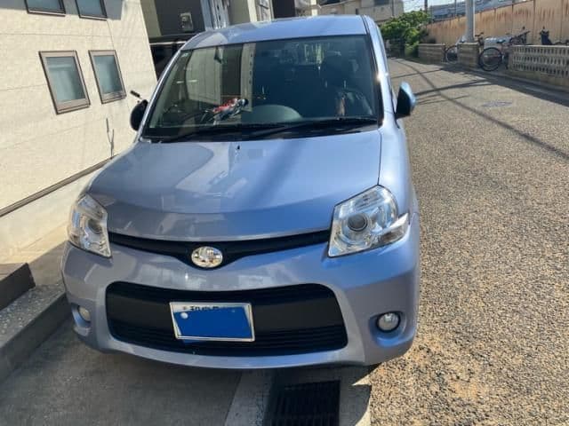 Car image 1