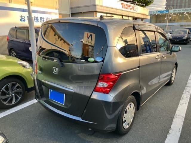 Car thumbnail 4