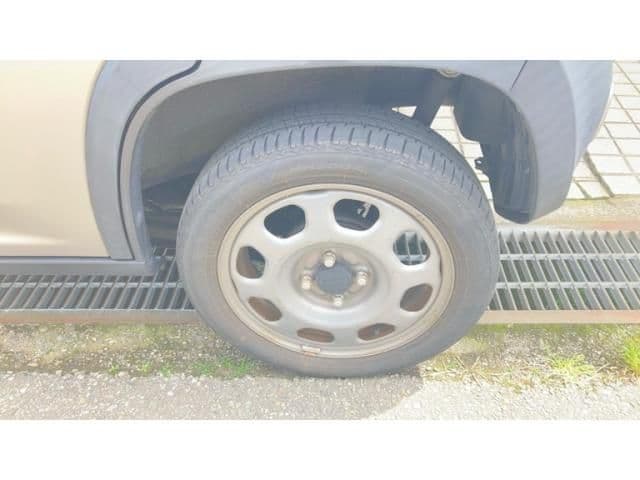 Car thumbnail 4