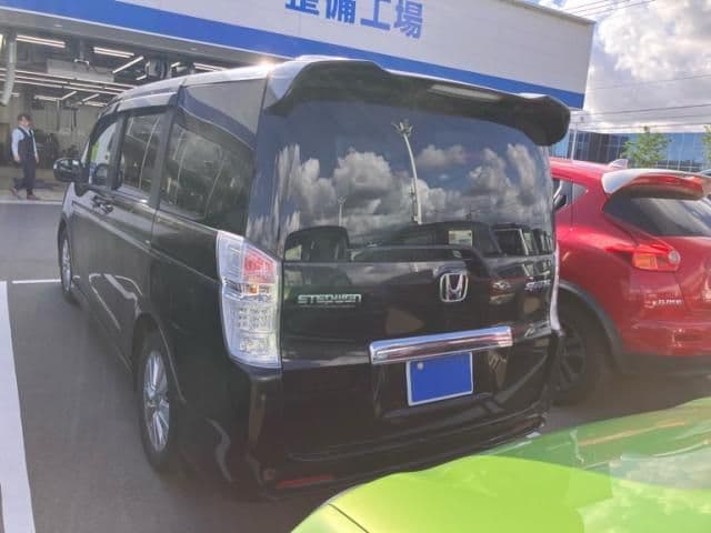 Car thumbnail 3