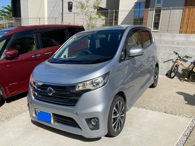 Car image 1